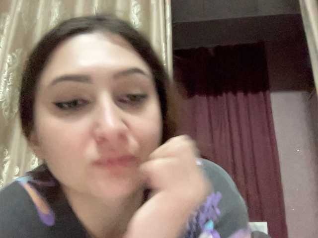 Queenli483 live cam on BongaCams