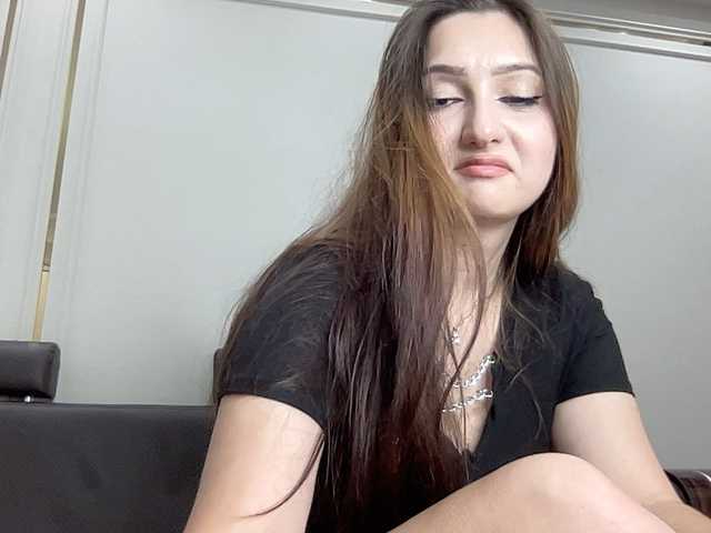 Queenli483 live webcam show