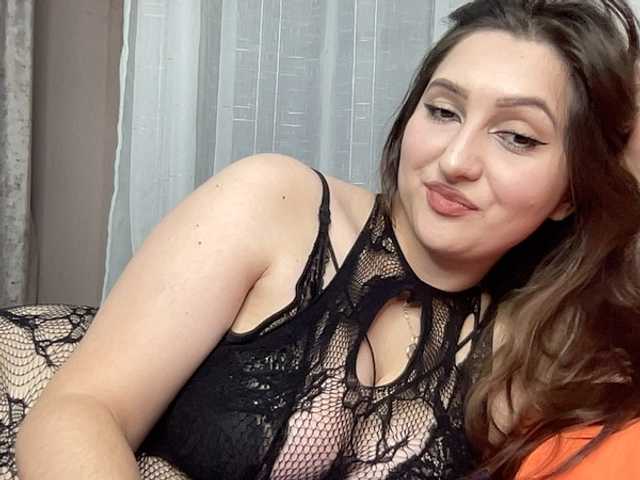 Queenli483 live cam on BongaCams