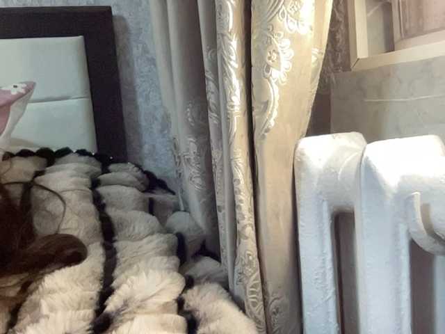 Queenli483 preview