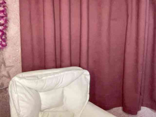 Queenli483 webcam