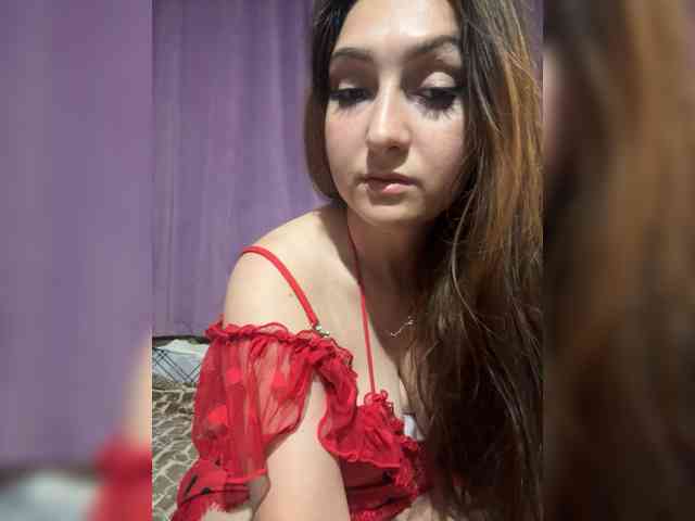 Queenli483 webcam
