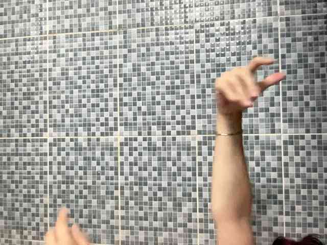 Queenli483 webcam