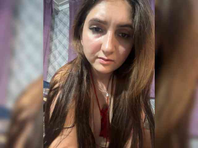 Queenli483 webcam