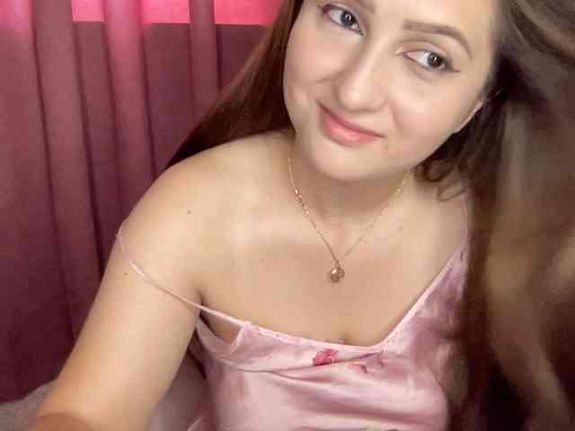 Queenli483 webcam