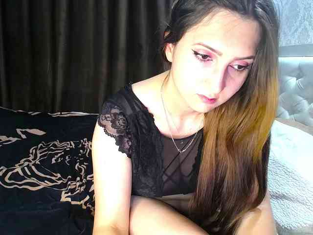 Queenli483 Sex Cam Show