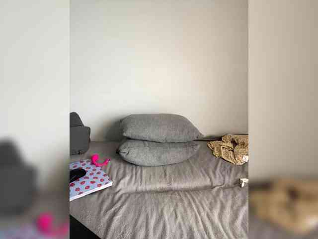 KatiaFox webcam