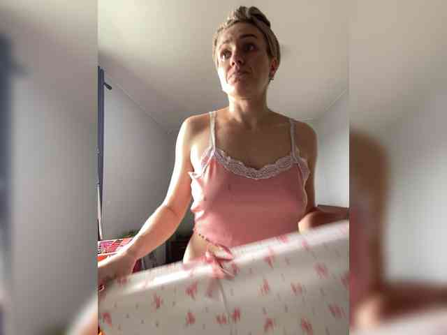 KatiaFox webcam