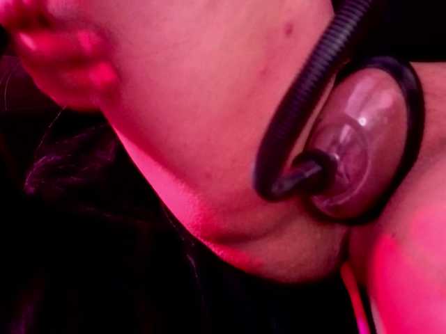 Paulinabdsm live cam on BongaCams