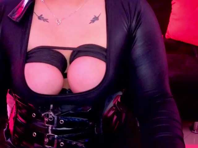 Paulinabdsm live cam preview