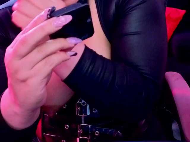 Paulinabdsm live cam on BongaCams