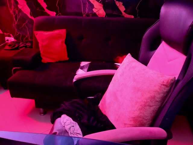 Paulinabdsm live cam on BongaCams