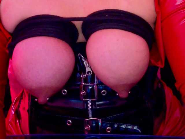 Paulinabdsm live webcam show