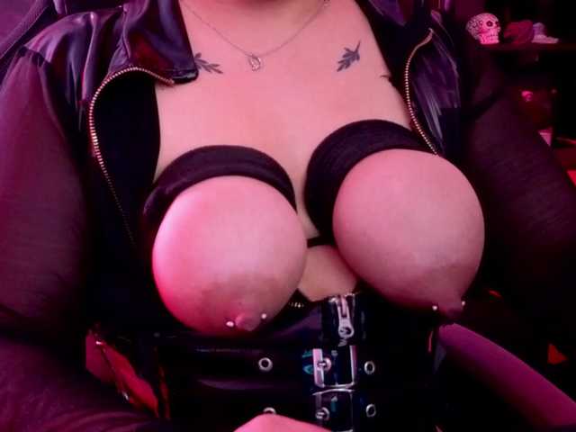 Paulinabdsm live cam preview