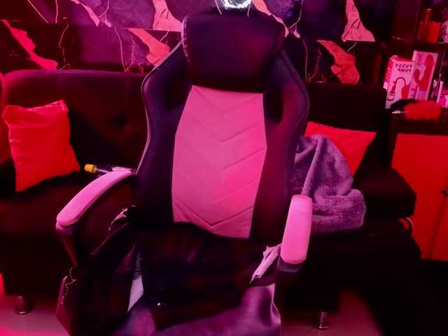 Paulinabdsm live cam on BongaCams