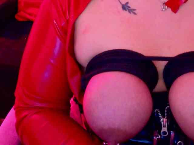 Paulinabdsm Live Webcam on BongaCams