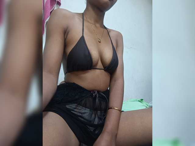 Frangele live cam on BongaCams