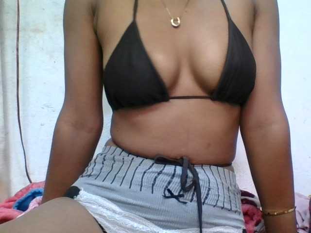 Frangele live cam on BongaCams