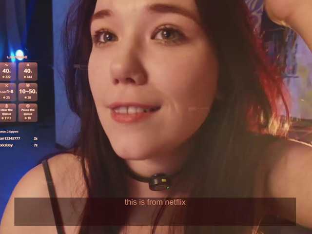 velouraa live cam on BongaCams