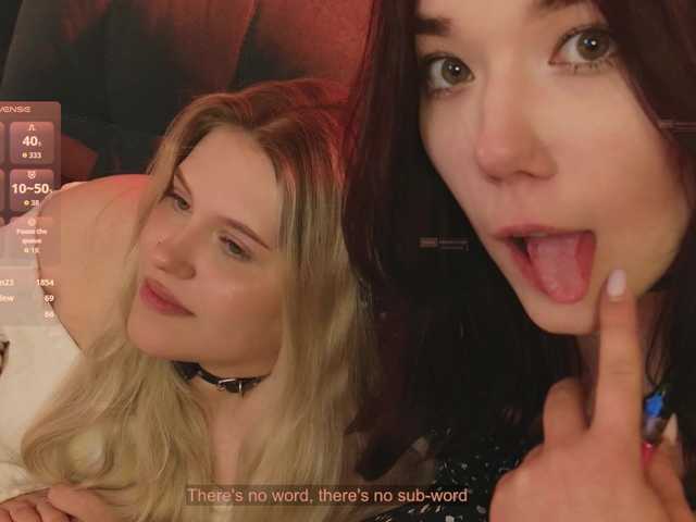 velouraa live cam on BongaCams