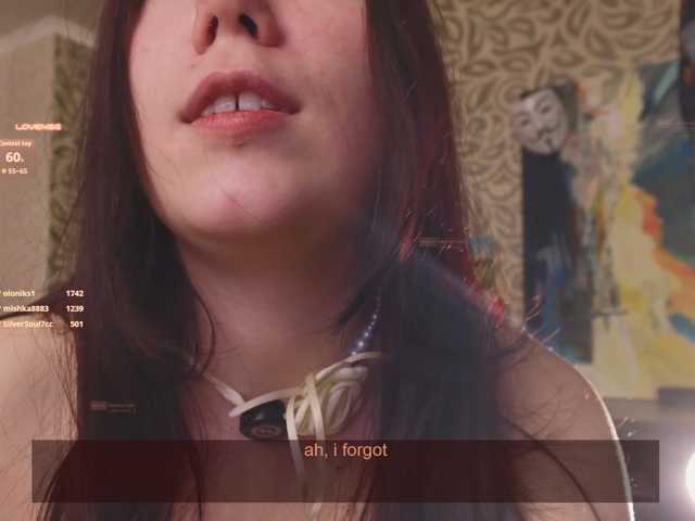 velouraa live cam on BongaCams