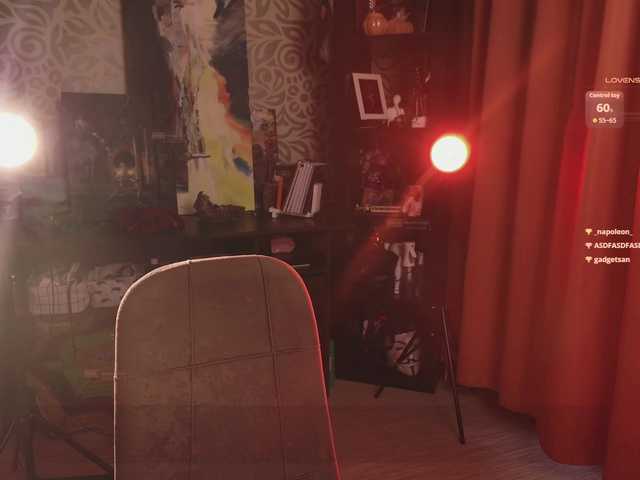 velouraa live cam on BongaCams