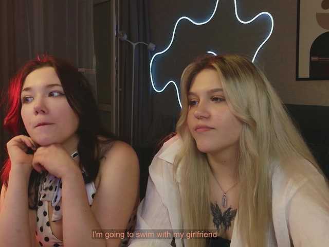 velouraa live cam on BongaCams