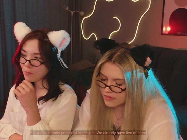 velouraa live cam on BongaCams