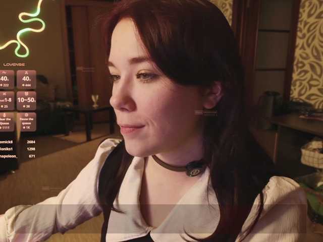 velouraa live cam on BongaCams