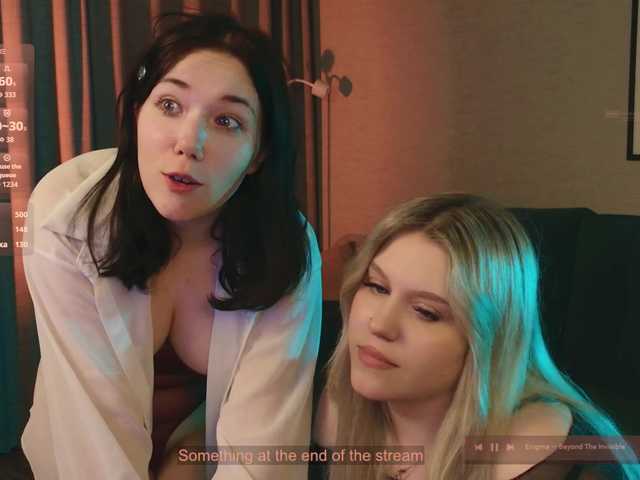 velouraa live cam on BongaCams