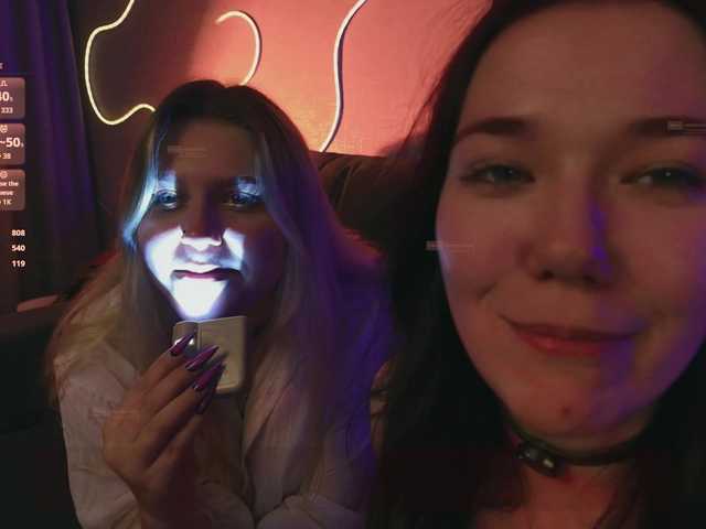 velouraa live cam on BongaCams