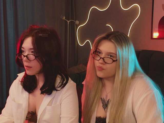 Live трансляция velouraa - Runet.cam