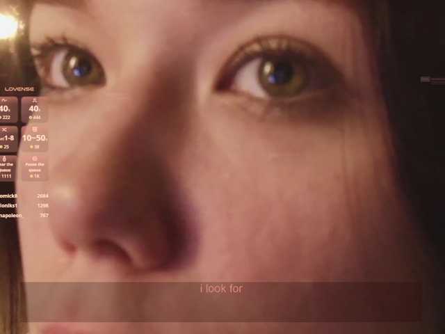 velouraa live cam on BongaCams