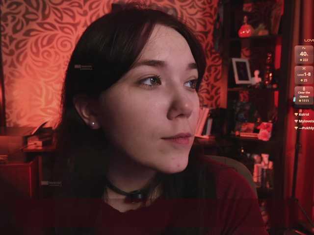 velouraa live cam on BongaCams