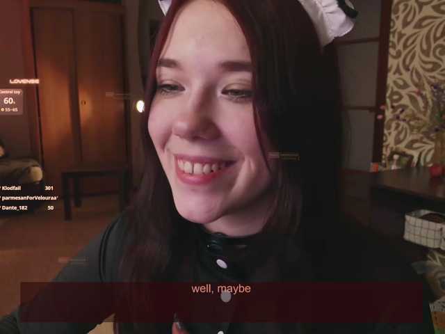 velouraa live cam on BongaCams