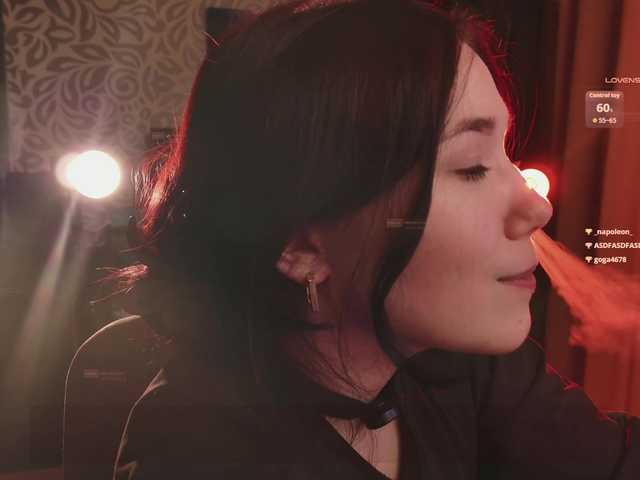 velouraa live cam on BongaCams