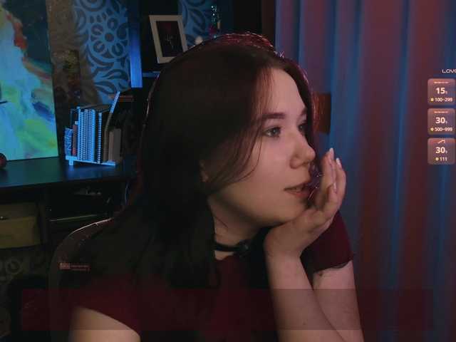velouraa live cam on BongaCams