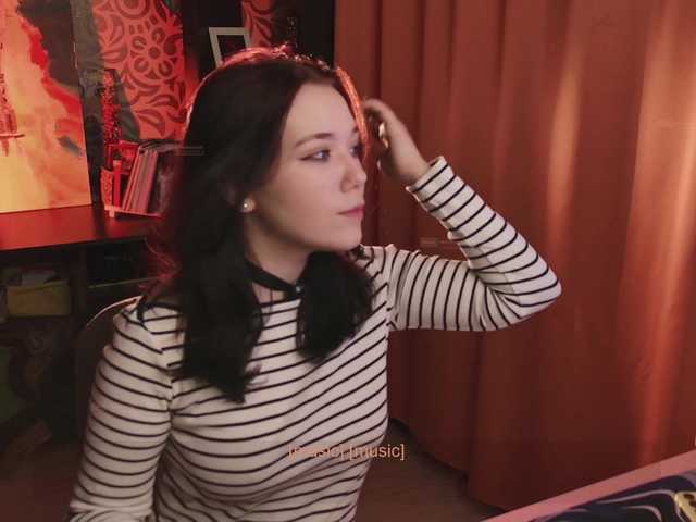 velouraa live cam on BongaCams