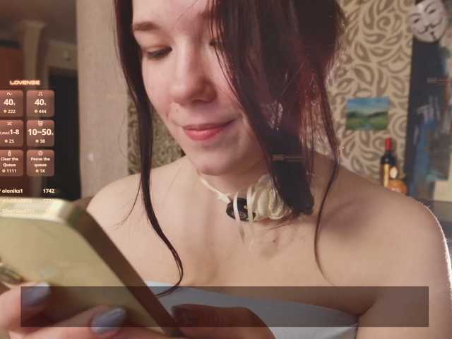 velouraa live cam on BongaCams