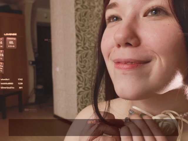 velouraa live cam on BongaCams
