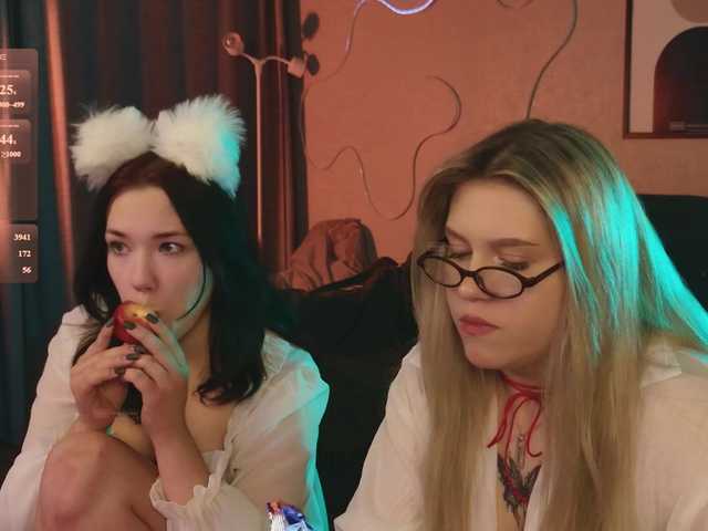Live трансляция velouraa - Runet.cam