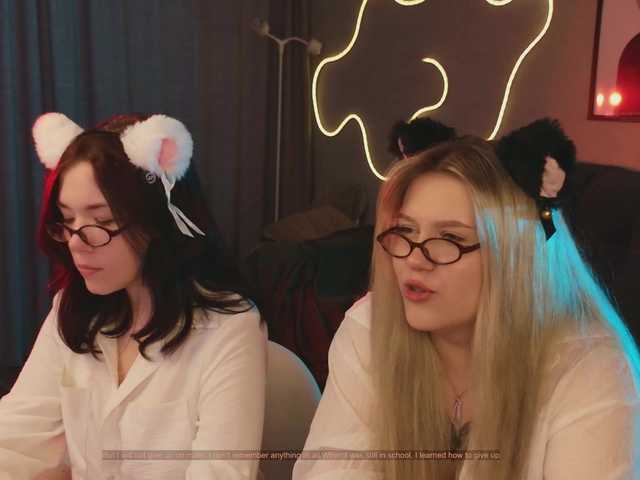 velouraa live cam on BongaCams