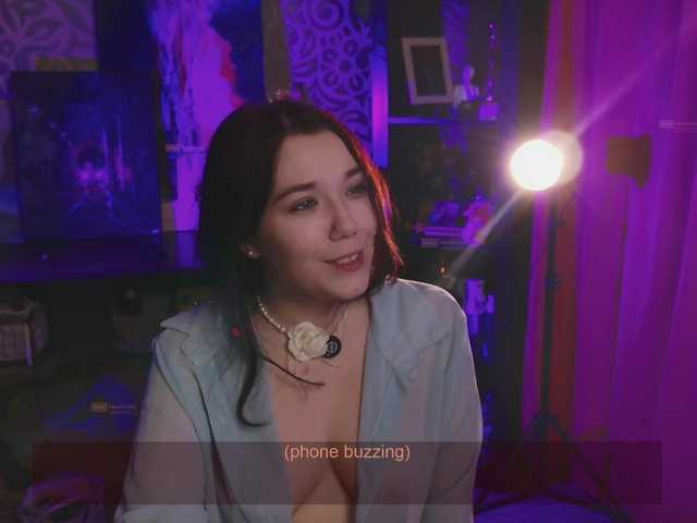 velouraa live cam on BongaCams