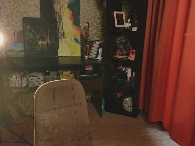 velouraa live cam on BongaCams