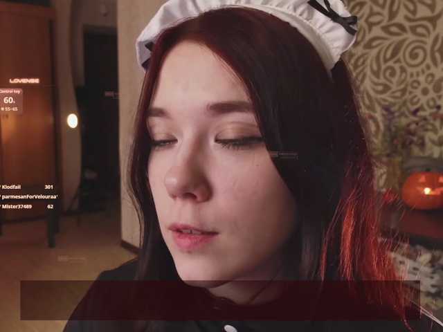 velouraa live cam on BongaCams