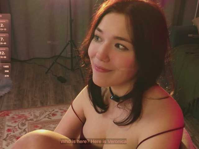 velouraa live cam on BongaCams