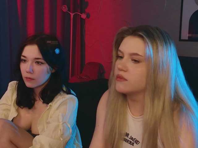 velouraa live cam on BongaCams
