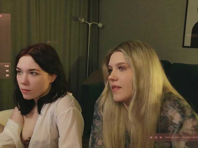 velouraa live cam on BongaCams