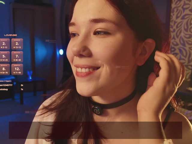 velouraa live cam on BongaCams