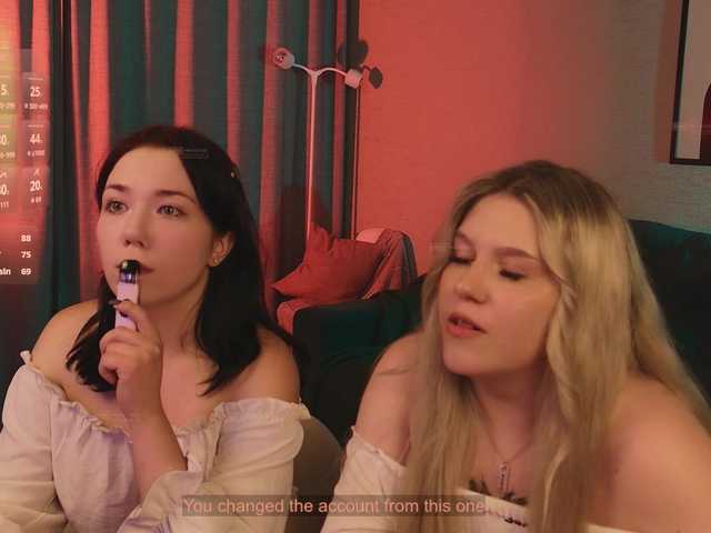 velouraa live cam on BongaCams